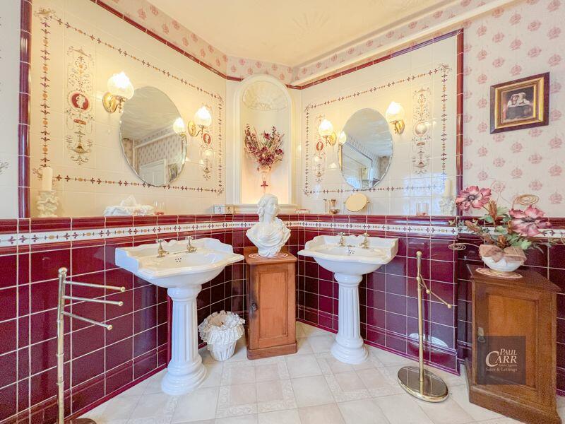 Additional image 19 of Parkfield House, Watling Street, Two Gates, Tamworth, B77 1HW