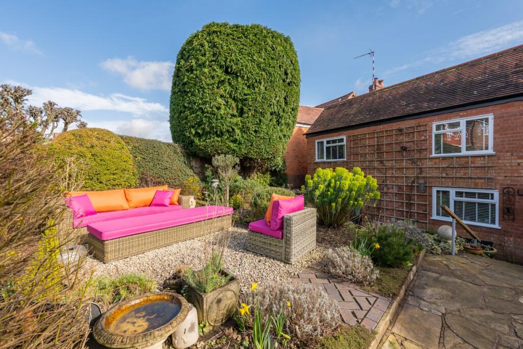 Additional image 37 of High Street, Henley-in-Arden, Warwickshire, B95