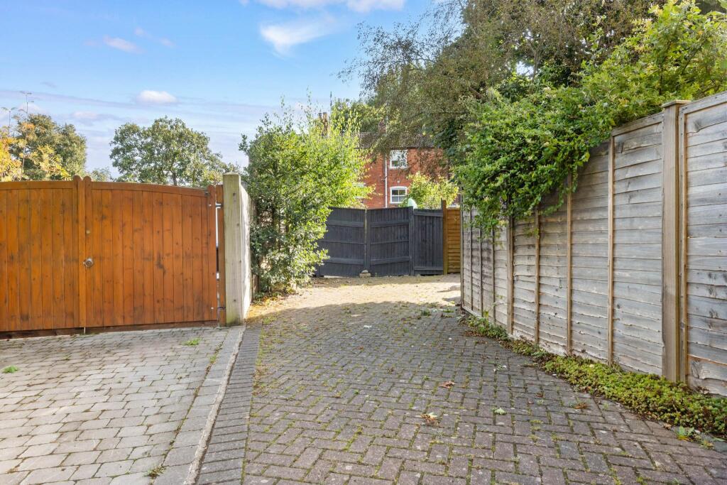 Additional image 11 of Stratford Road, Alcester, B49