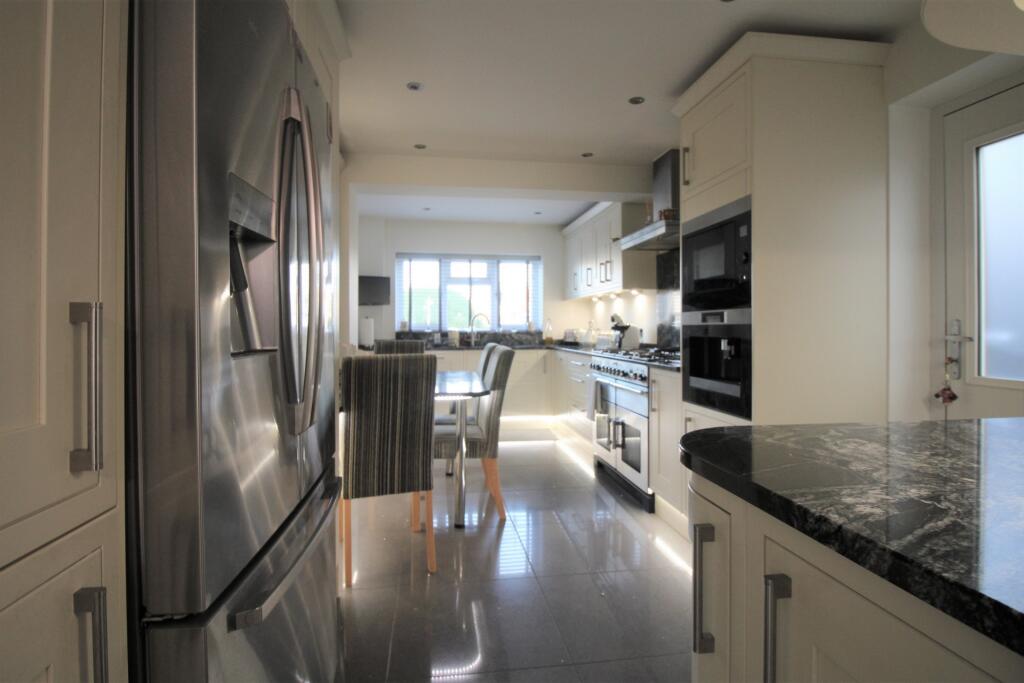 Additional image 4 of St Johns Close, Four Oaks, B75