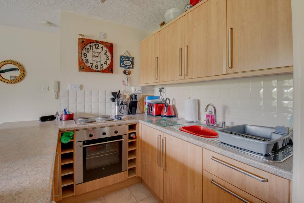 Additional image 5 of Mayfield Close, Catshill, Bromsgrove, Worcestershire, B61