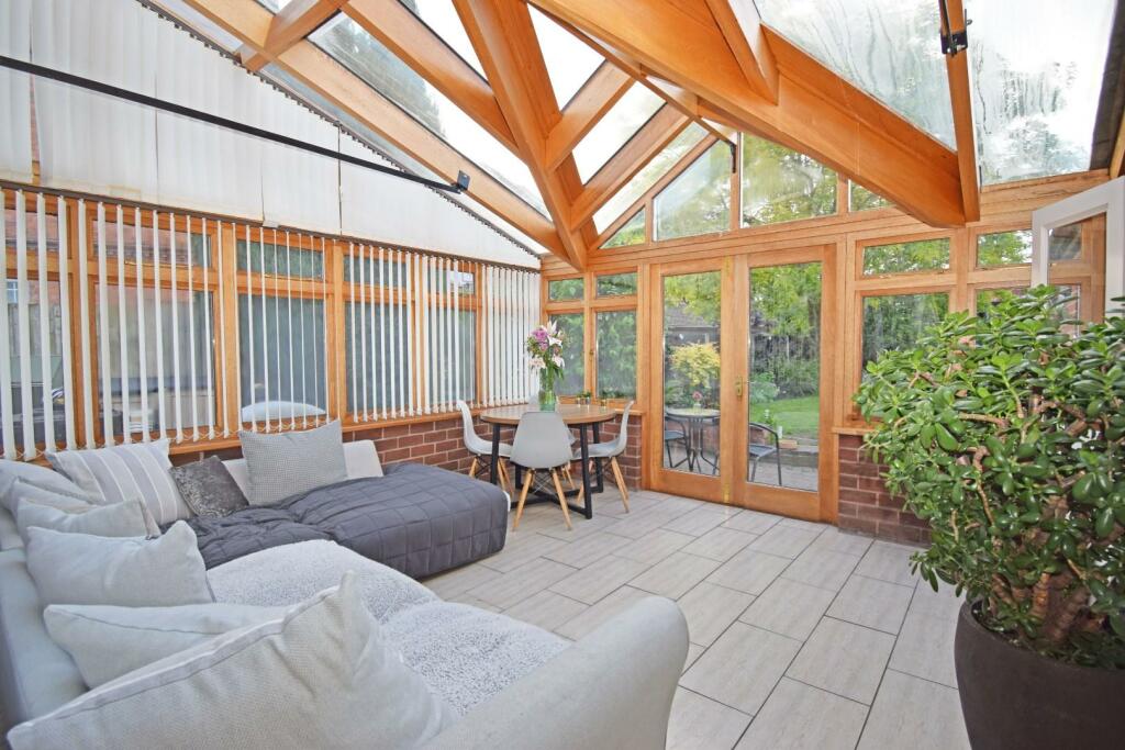 Additional image 7 of 10 The Crescent, Bromsgrove, Worcestershire, B60 2DE