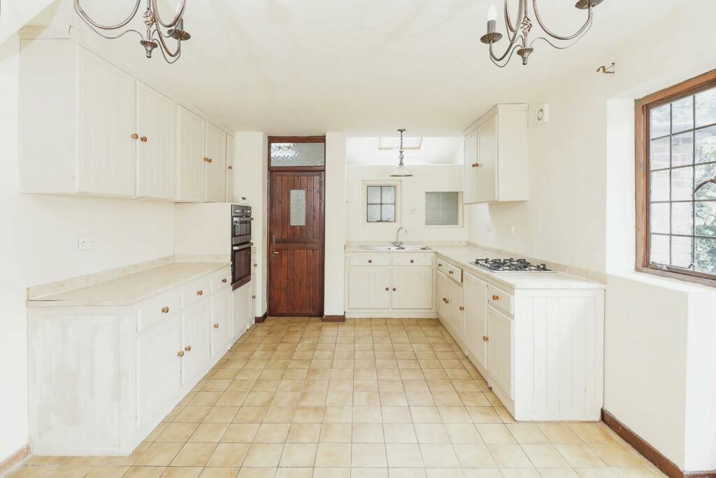 Additional image 5 of Pilkington Avenue, Sutton Coldfield