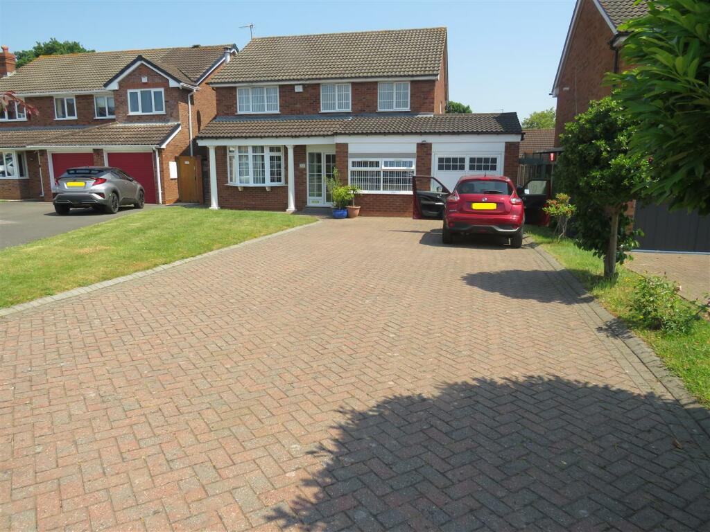 Additional image 20 of Park Hall Crescent, Castle Bromwich, Birmingham