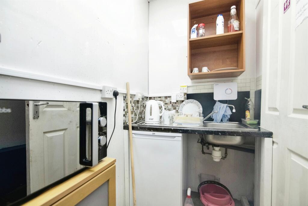 Additional image 7 of High Street, WEST BROMWICH