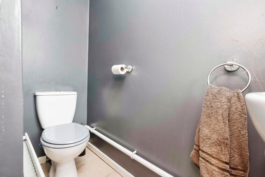 Additional image 8 of Park Hall Crescent, Birmingham