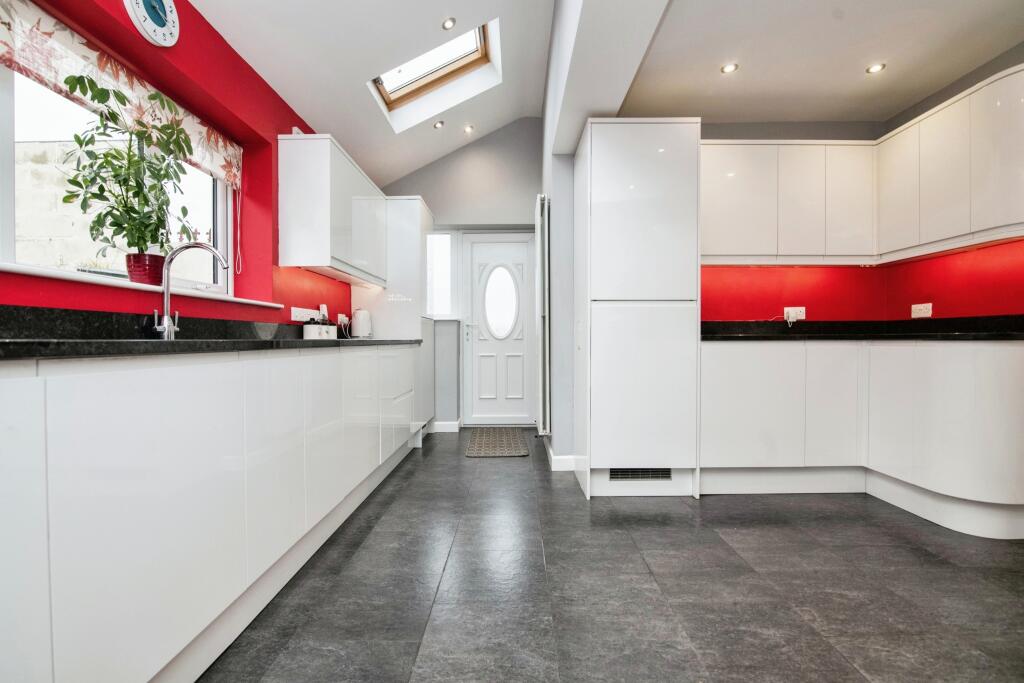 Additional image 6 of Silver Innage, Halesowen, B63