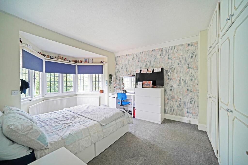 Additional image 19 of Warwick Road, Knowle, B93