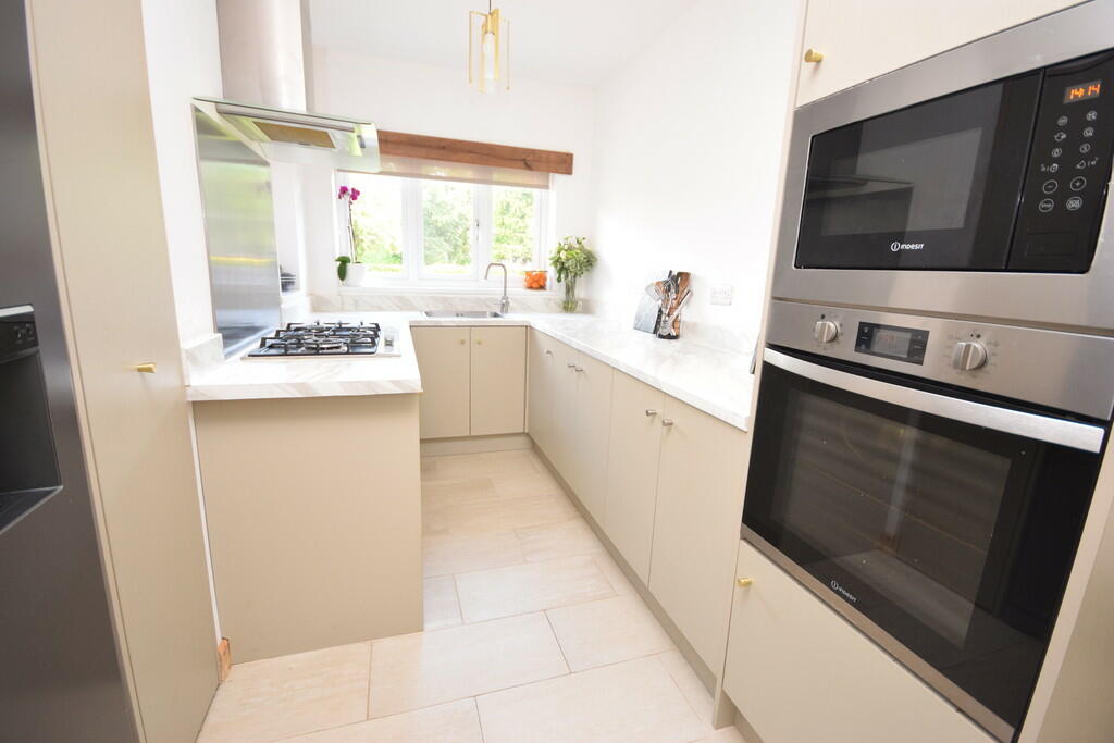 Buryfield Road, Solihull photo 5