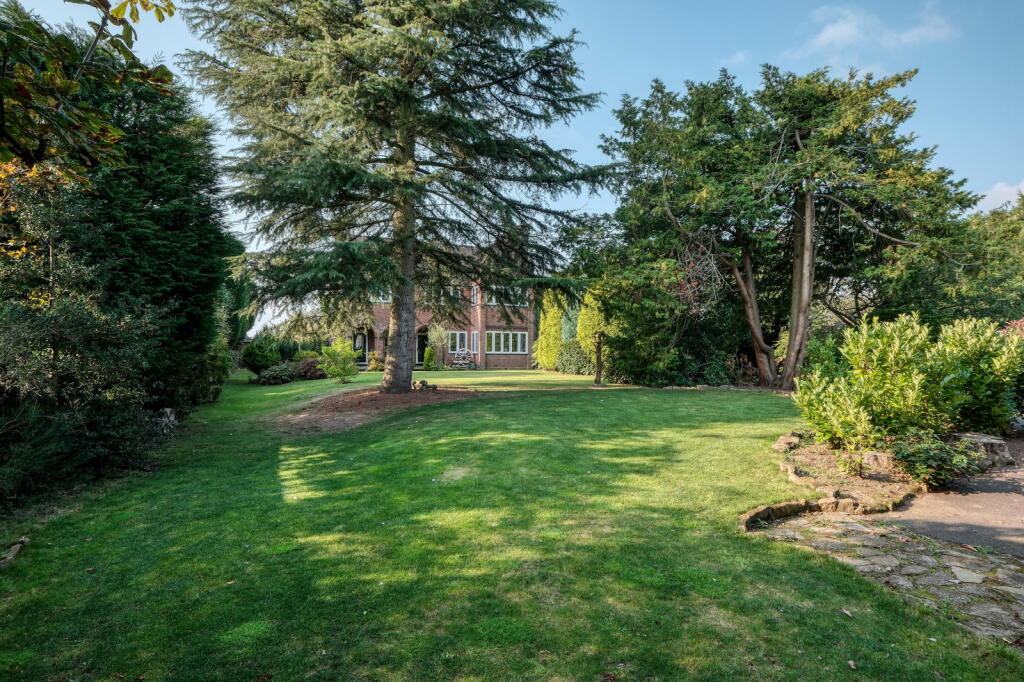 Additional image 33 of College Road, Bromsgrove, B60 2NF