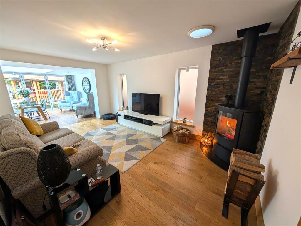 Additional image 3 of Higgs Field Crescent, Cradley Heath