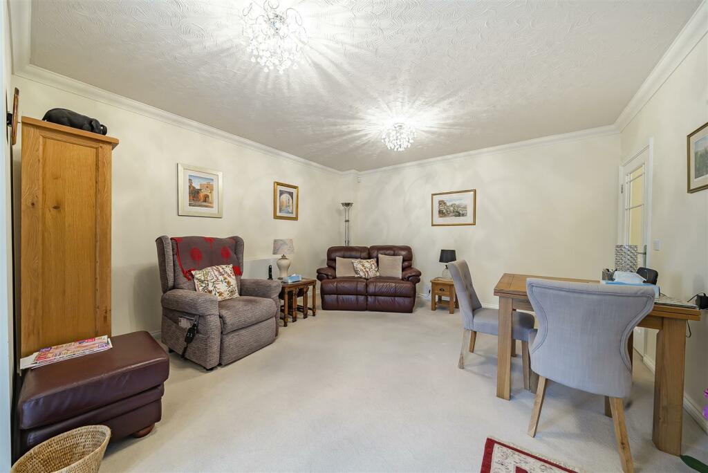 Additional image 7 of Woolmans Lodge, Shirley, Solihull