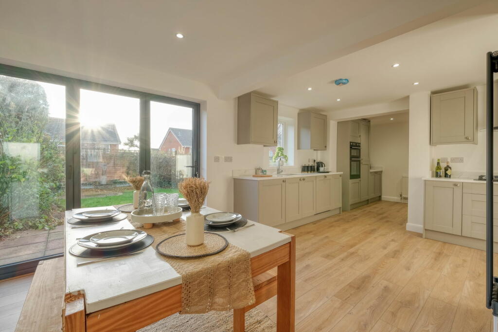 Additional image 5 of Radway Close, Church Hill North, Redditch