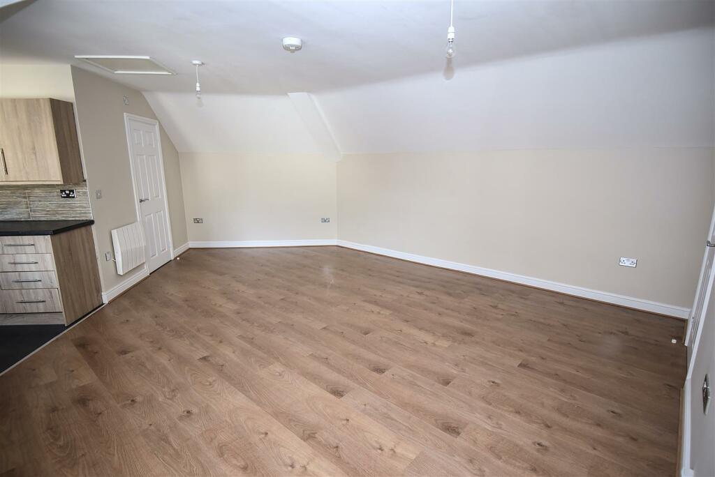 Additional image 4 of Flat 6 Eley Court, Halesowen Street, Rowley Regis