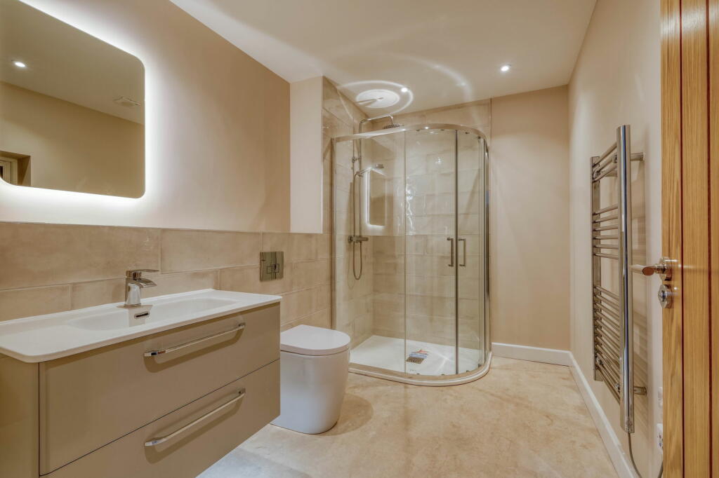 Additional image 10 of 6 Lion & Lamb Barns, Droitwich Road, Bradley Green B96 6RP