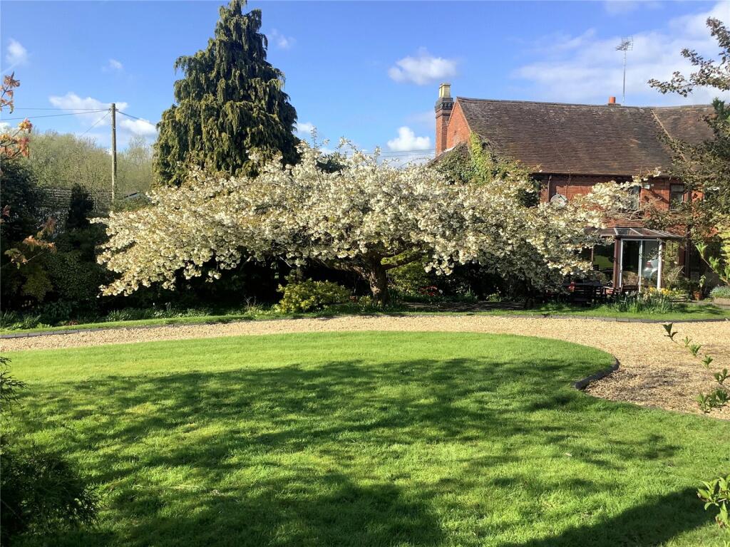 Additional image 24 of Weavers Hill, Hunt End, Redditch, Worcestershire, B97