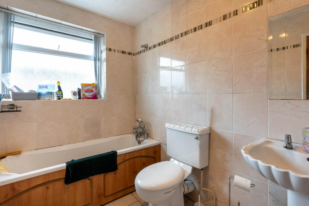 Additional image 7 of Birmingham Road, Bromsgrove, B61 0DR