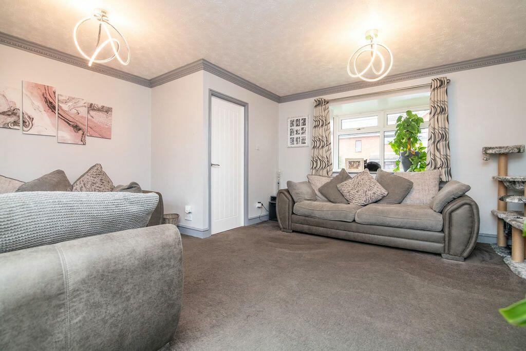 Additional image 7 of Longfellow Close, Redditch, B97 5HN