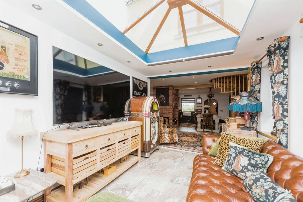 Additional image 7 of Moor Lane, Amington, Tamworth