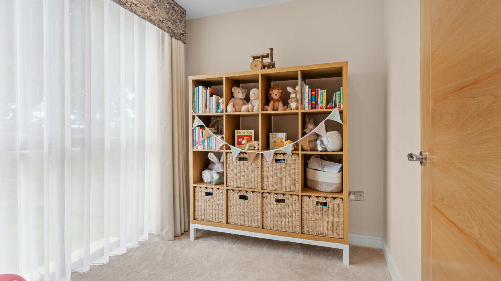 Additional image 18 of Heathfield House, 3 Oaks View Rise