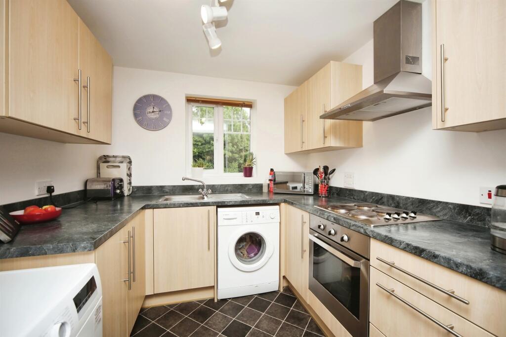 Additional image 18 of Hedgerow Close, Redditch