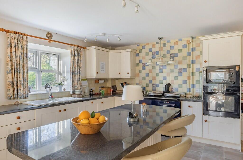 Additional image 4 of Henley Grove, Bruton, Somerset, BA10 0QD