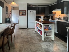 Additional image 4 of 3942 Columbia Valley Rd