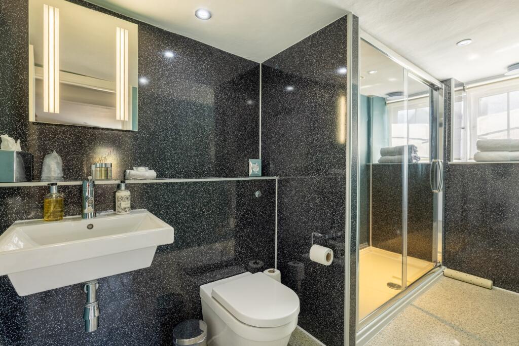 Additional image 11 of Coombe St, Bruton, BA10