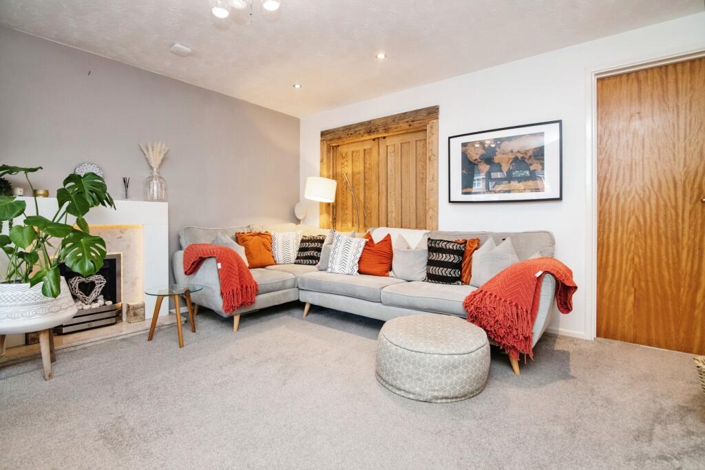 Additional image 5 of Mission Close, Cradley Heath, B64