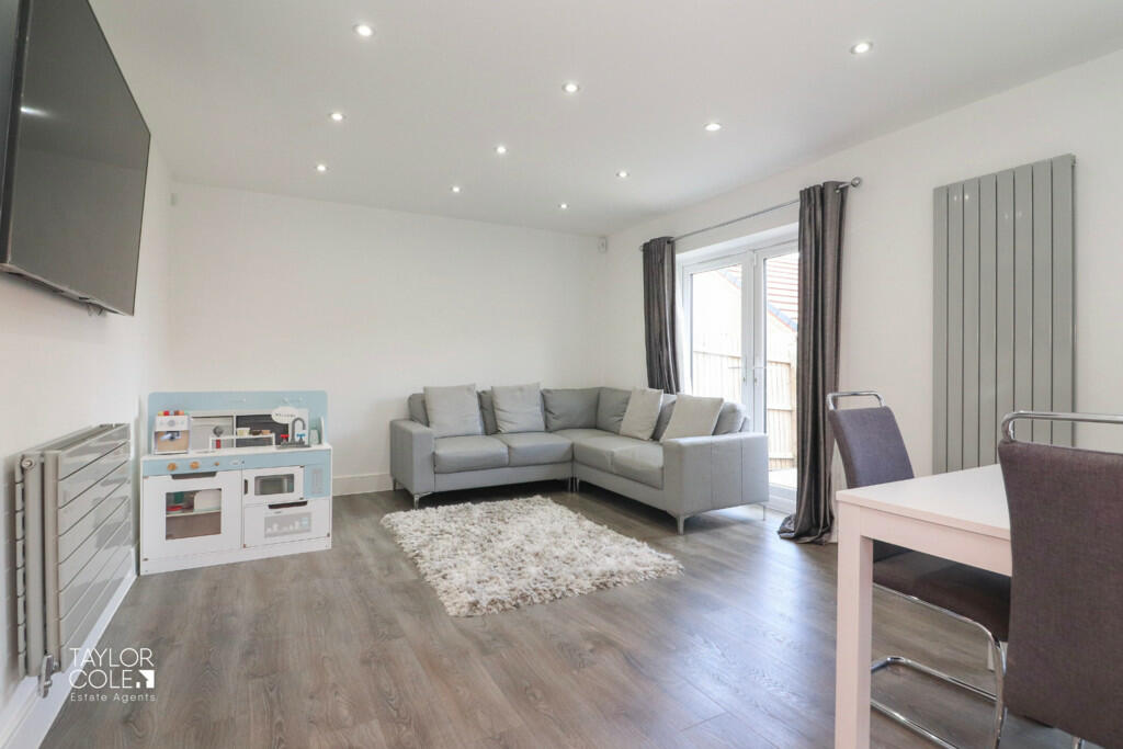 Additional image 8 of Fisher Close, Tamworth