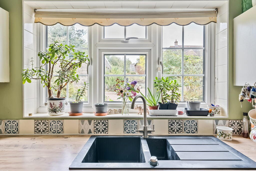 Additional image 8 of Eden House, Chantry BA11 3LJ