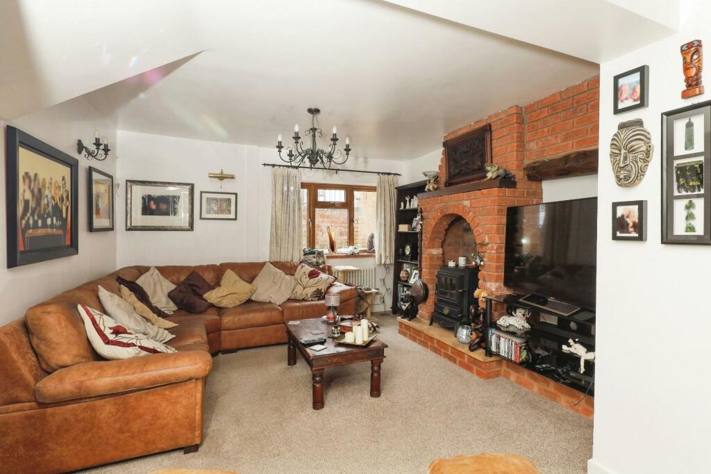 Additional image 10 of Tamworth Road, Amington, Tamworth