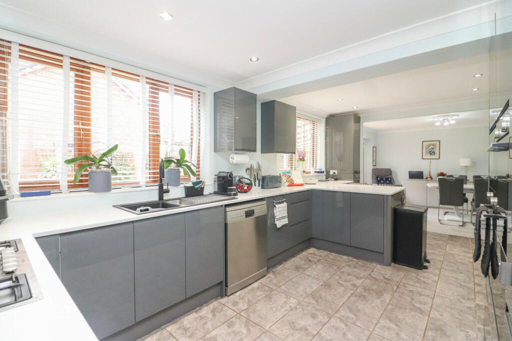 Additional image 37 of Highfield Avenue, Amington