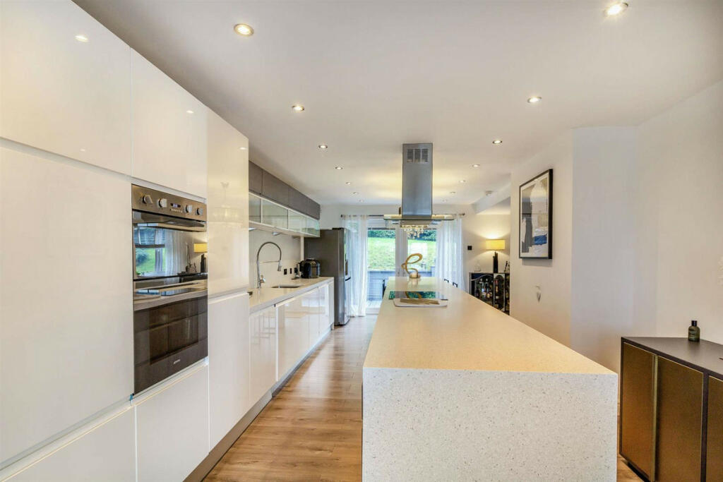 Additional image 8 of Birmingham Road Bromsgrove, Worcestershire, B61 0HJ