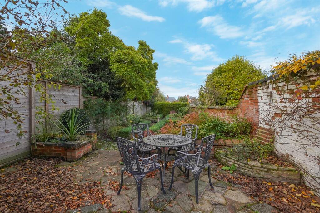 Additional image 40 of Henley Street, Alcester