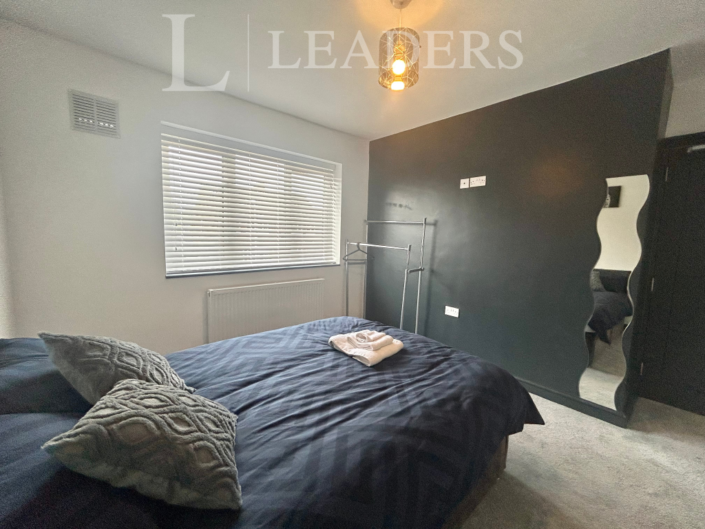 Additional image 16 of Room 3, Links Road, Oldbury