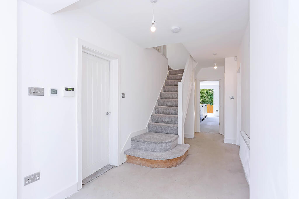 Additional image 17 of Reservoir Road, Solihull