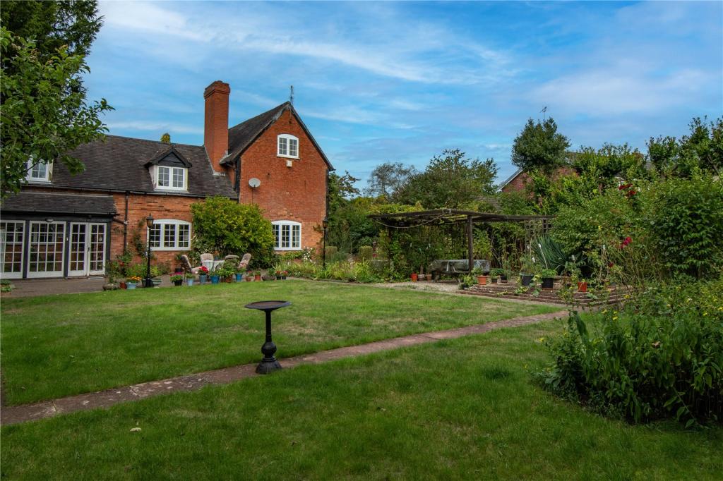 Additional image 33 of Lilleshall Close, Redditch, Worcestershire, B98