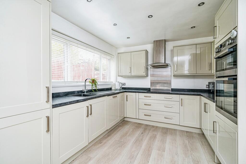 Additional image 3 of Broadway Avenue, Halesowen, B63