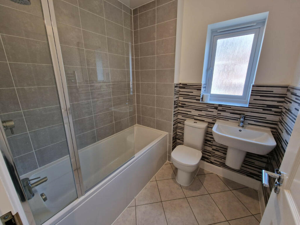 Additional image 13 of Victoria Crescent, Shirley
