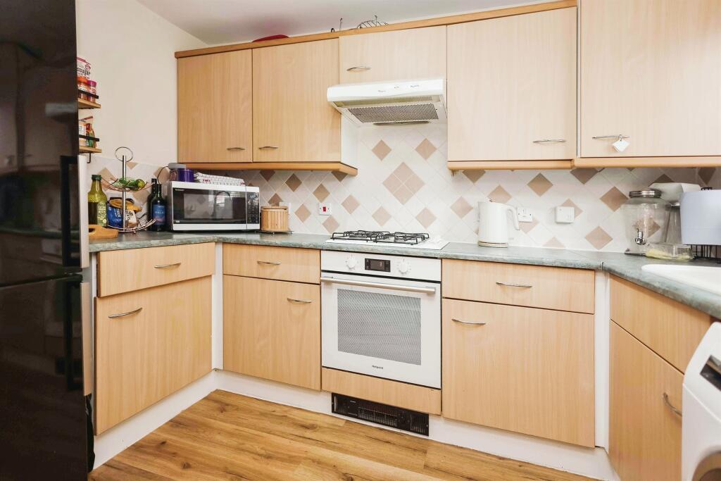 Additional image 3 of The Thatchers, HALESOWEN
