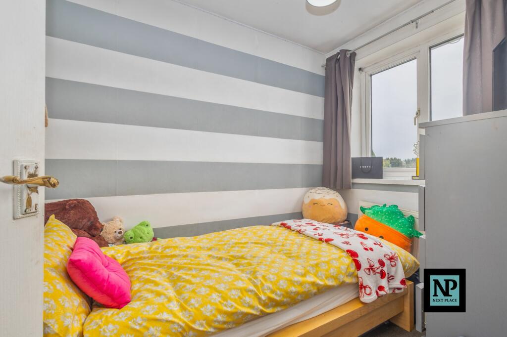 Additional image 11 of Whiting, Tamworth, B77