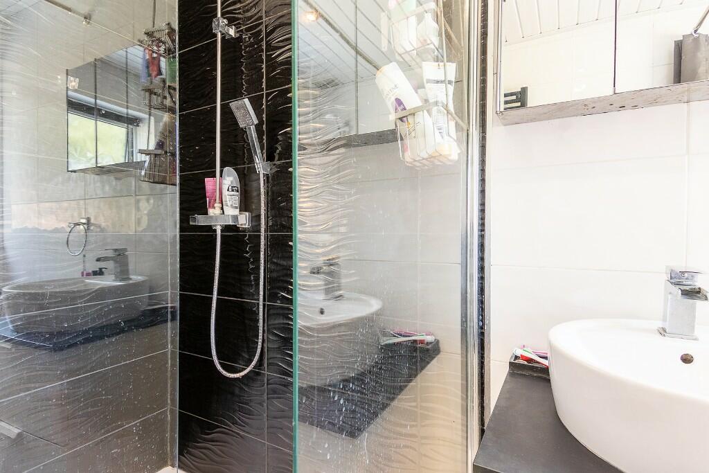 Additional image 14 of Meadow Close, B94