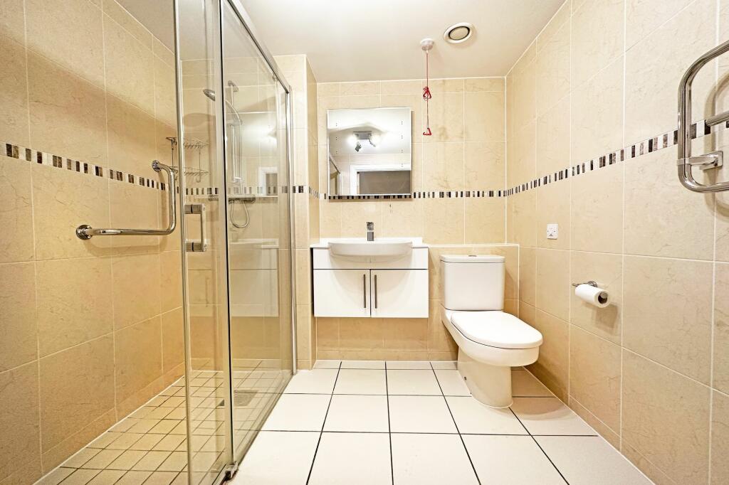 Additional image 8 of High Street, Knowle, B93