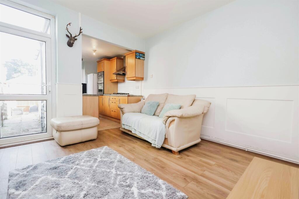 Additional image 5 of New England, Halesowen