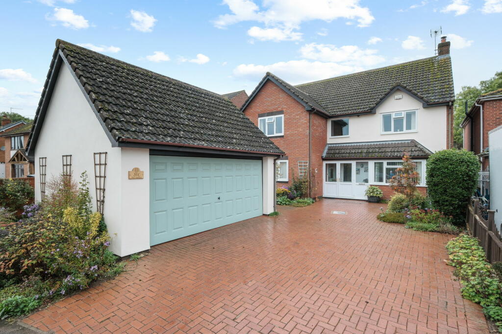 Additional image 21 of Holt Gardens, Studley, B80 7NU