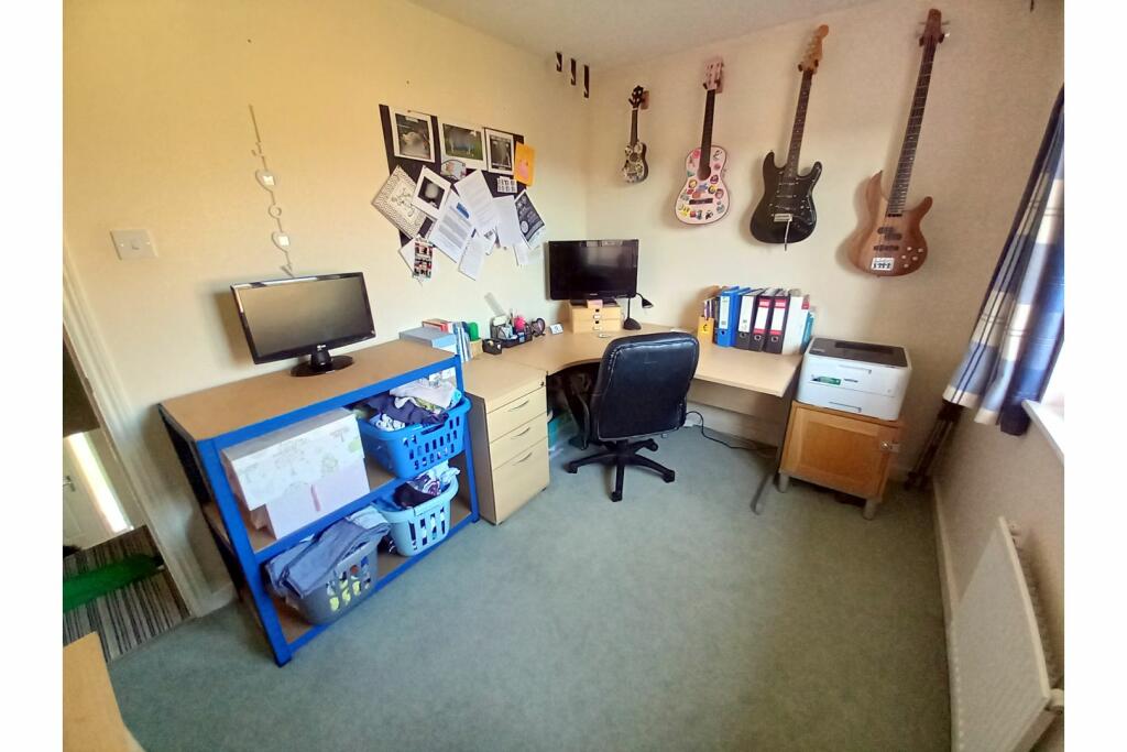 Additional image 24 of Field Close, Bromsgrove, B60