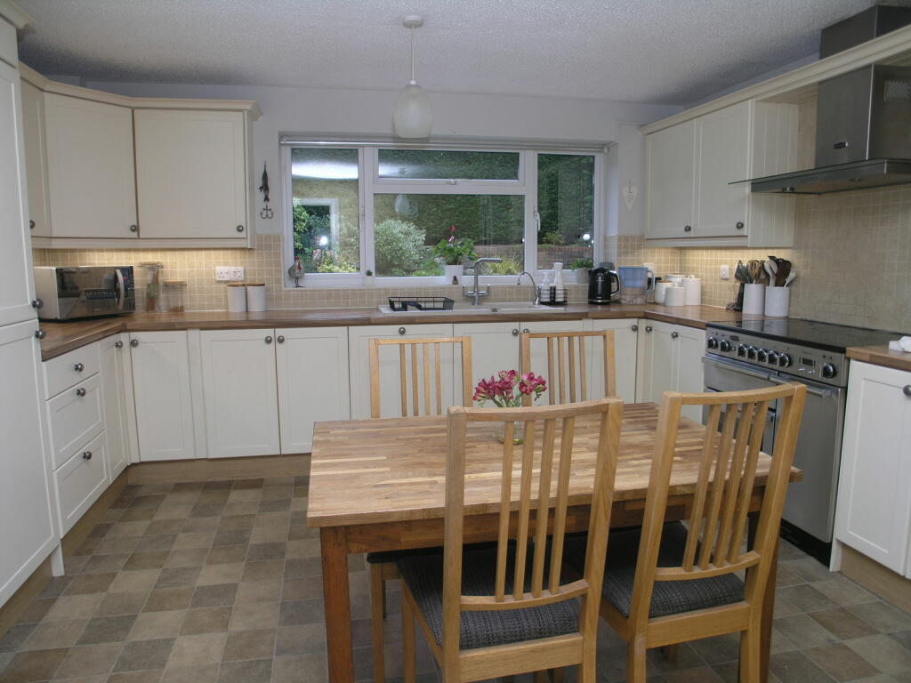 Additional image 5 of HALESOWEN, Cloister Drive