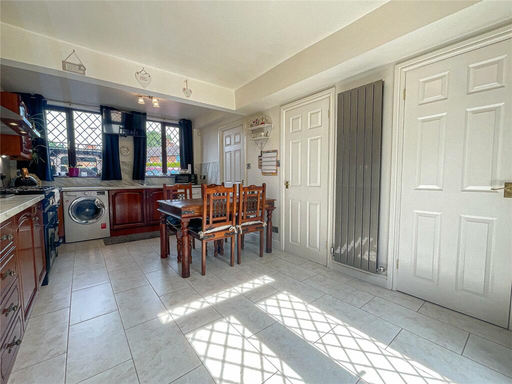 Additional image 11 of Bright Crescent, Tamworth, Staffordshire, B77