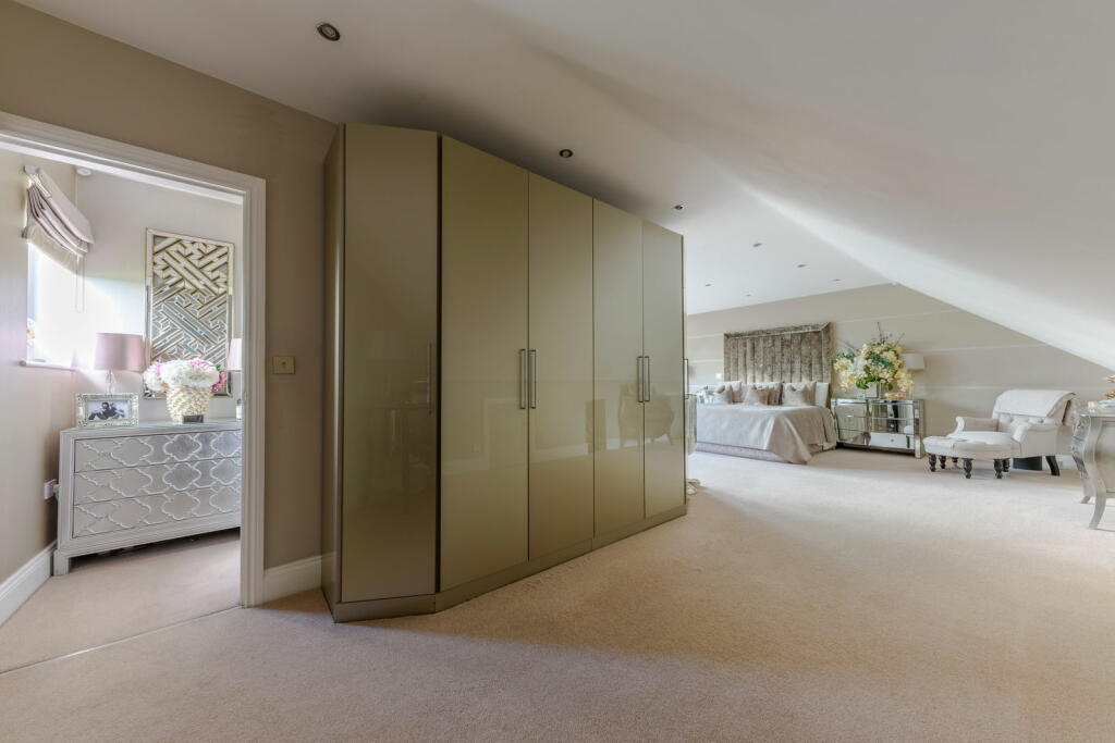 Additional image 21 of Birmingham Road, Lydiate Ash, Bromsgrove, B61 0HX